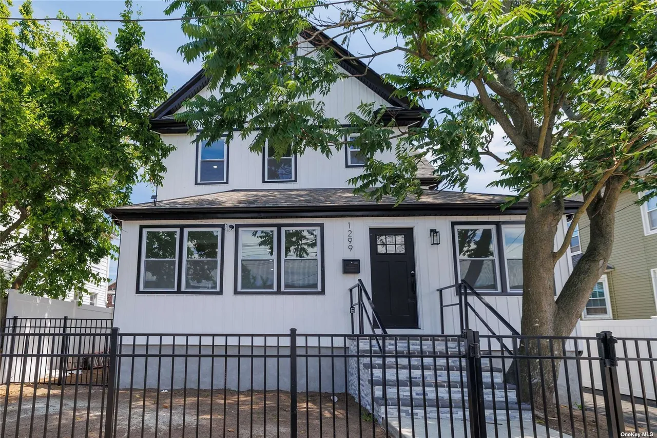 Stunning Fully Renovated Platinum Condition Single-family Home