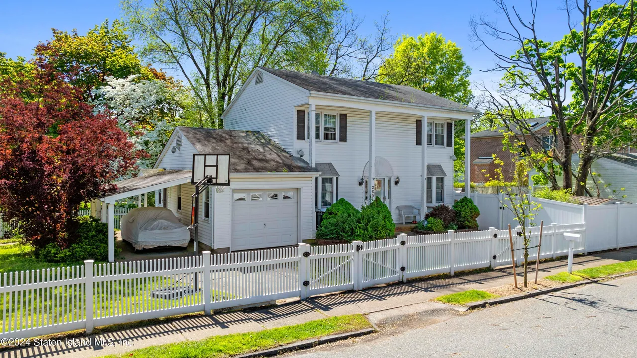 Crown Avenue Beautiful Single Family House